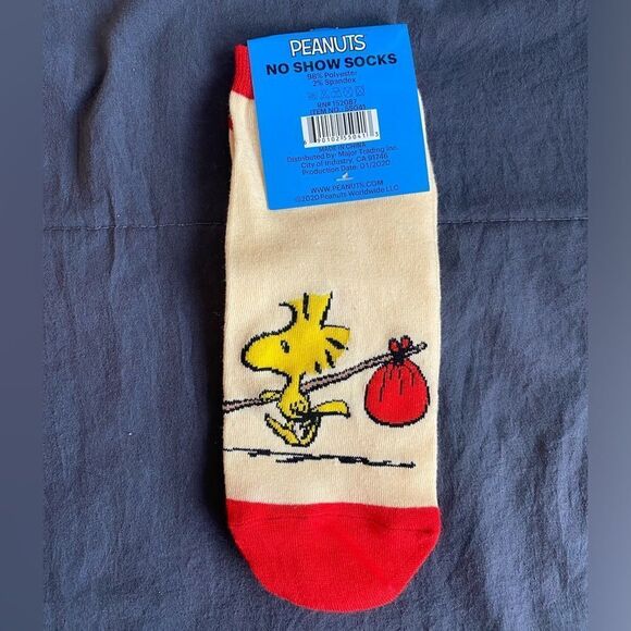 NWT Peanuts No Show Woodstock Socks Women's Size 9-11 - Picture 2 of 4